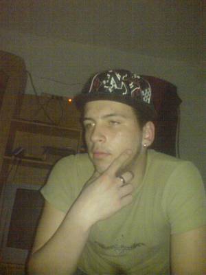 Single Daniel