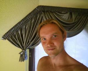 Single sascha