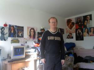 Single DENNIS